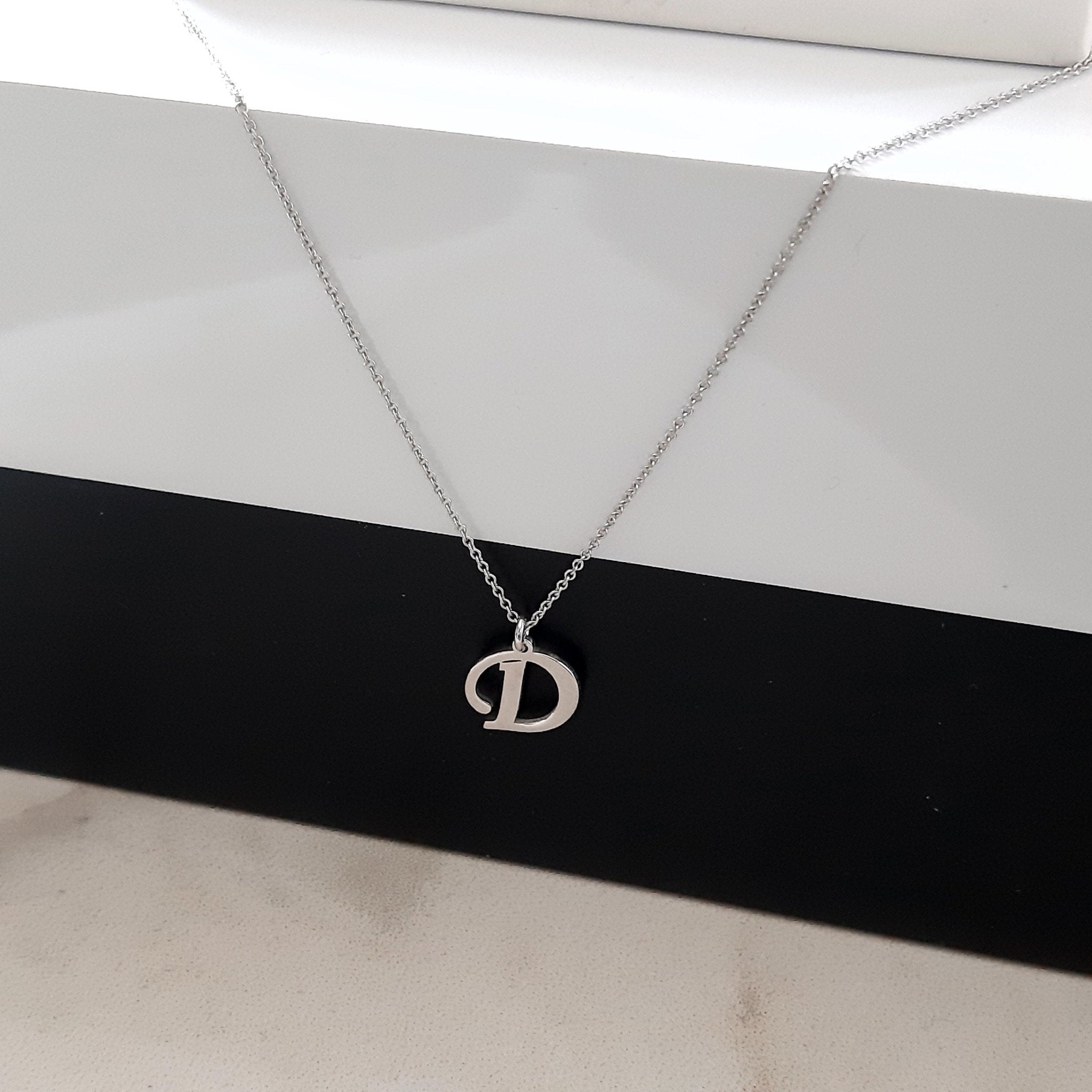 14 solid gold Personalized Letter Necklace - InfinityJools
