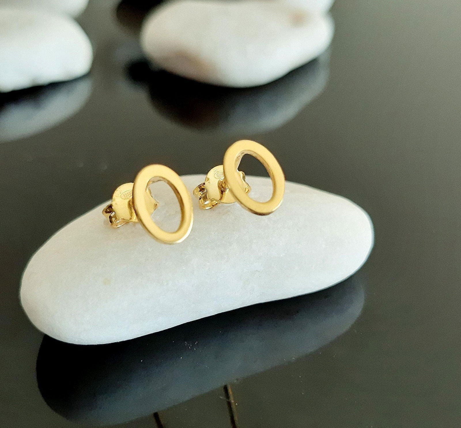 14K Gold Oval Geometric Studs Earrings - InfinityJools