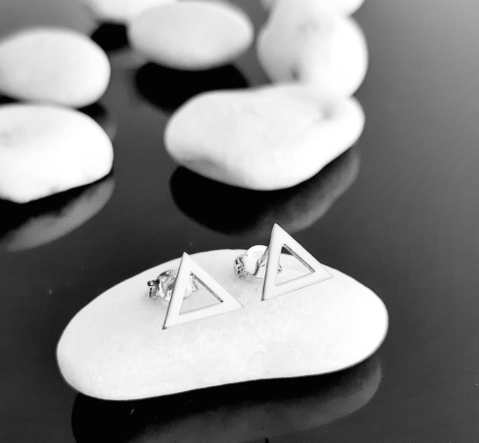 14k Gold Triangle Stud Earrings - InfinityJools