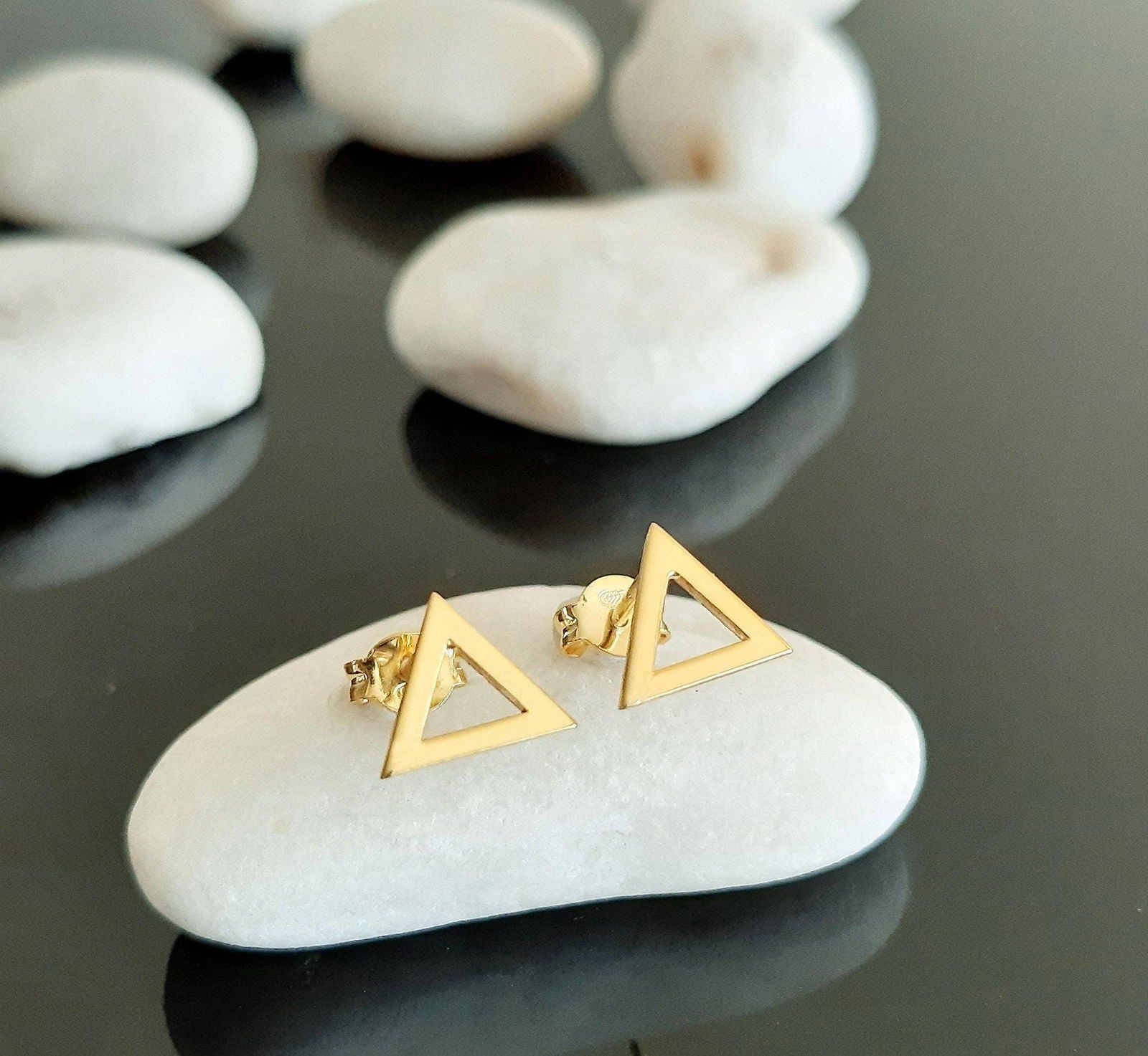 14k Gold Triangle Stud Earrings - InfinityJools