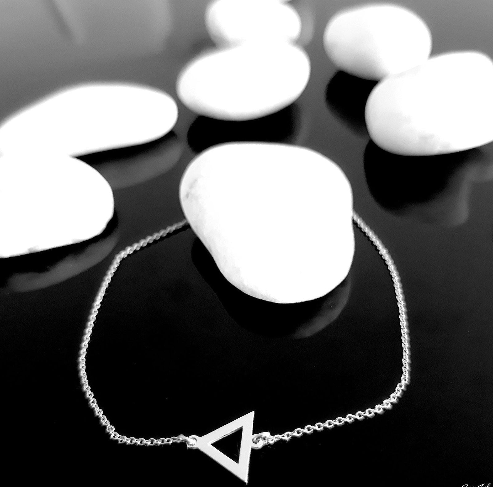 14K Solid Gold Triangle Charm Bracelet - InfinityJools