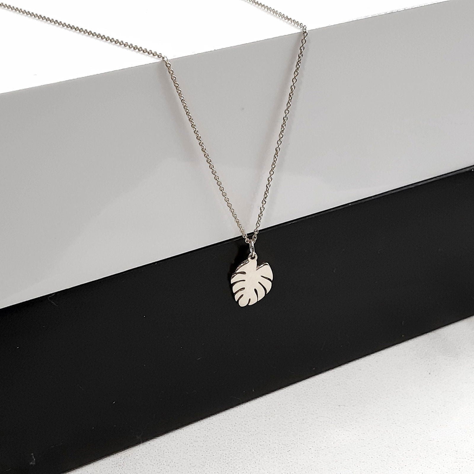 14k Tropical Leaf Necklace Monstera Necklace - InfinityJools