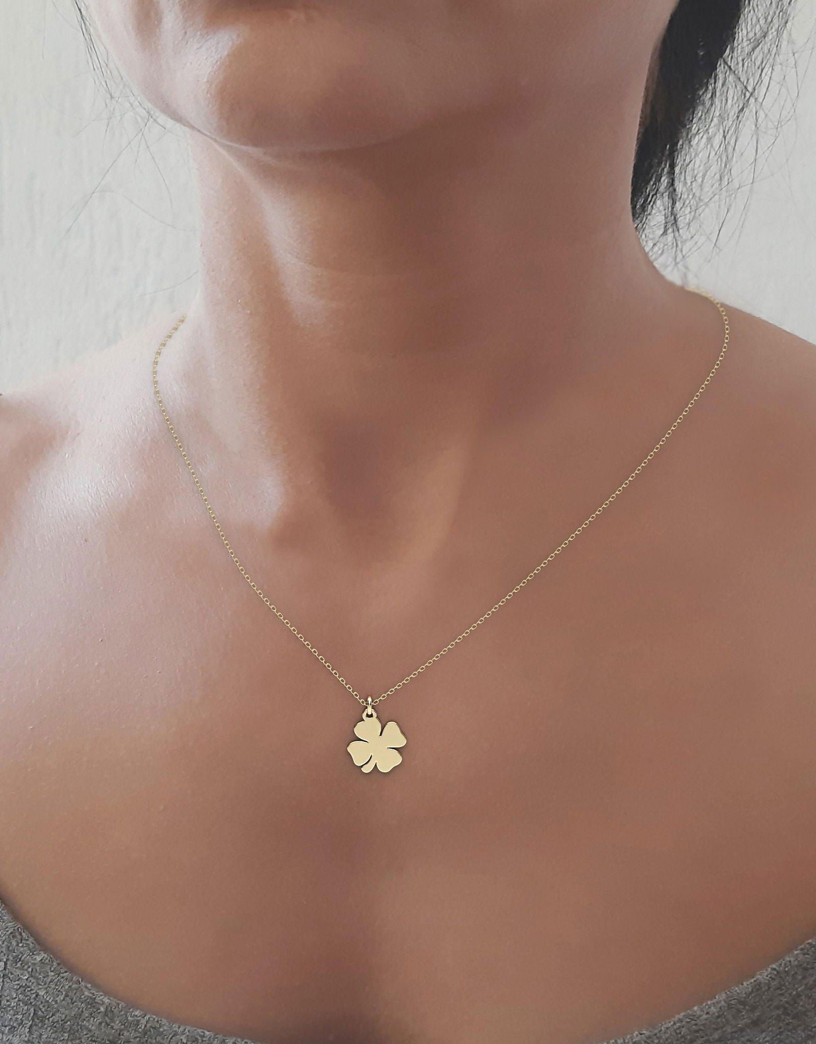 Four leaf clover necklace in 14k solid gold - InfinityJools