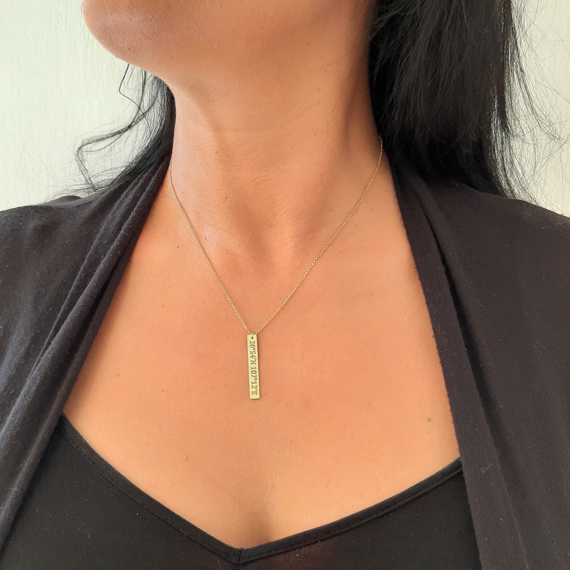 Personalized Solid Gold Vertical Bar Necklace - InfinityJools